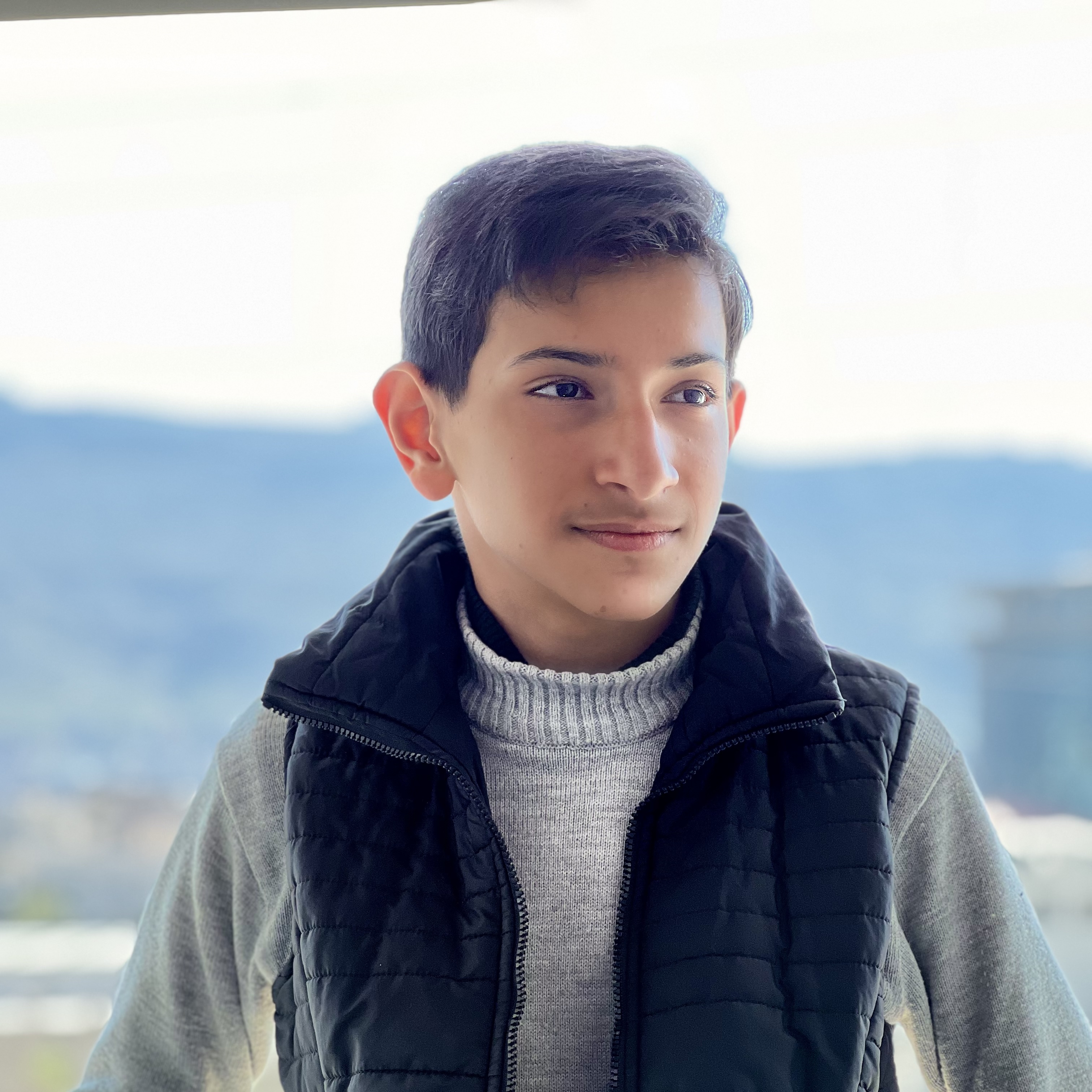 Animated Image Top Right